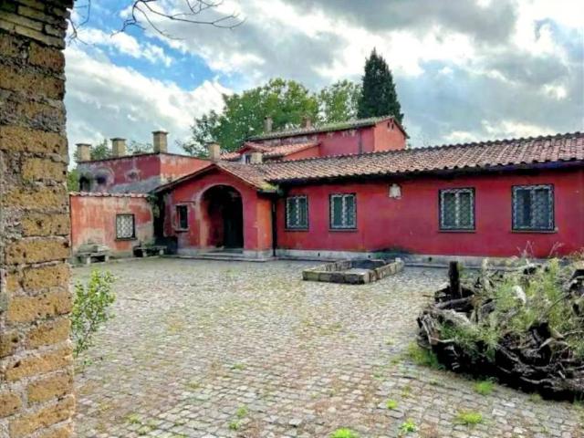 Villa in vendita a Roma RM