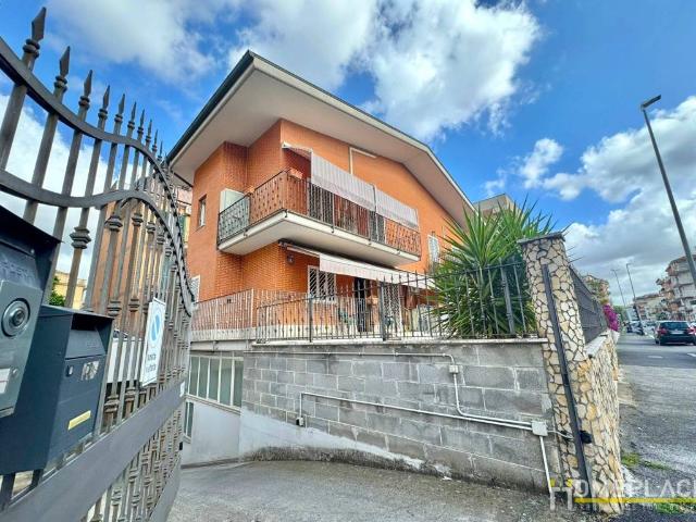 Villa in vendita a Roma RM