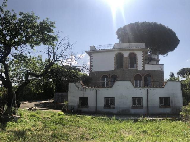 Villa in vendita a Roma RM