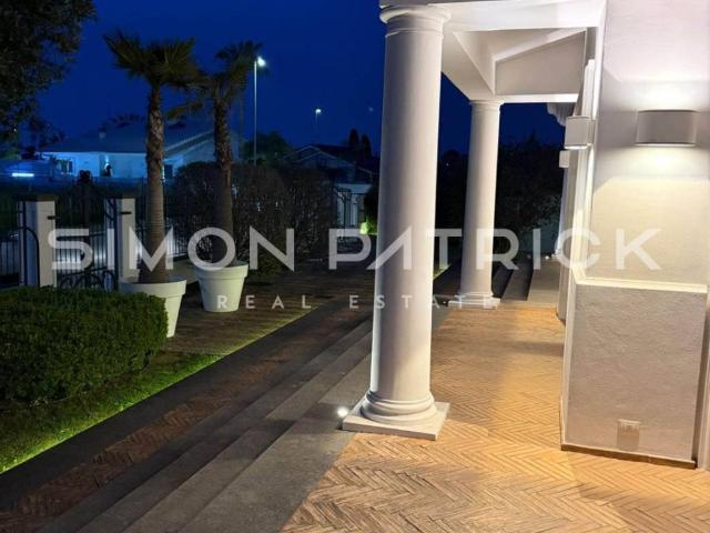 Villa in vendita a Roma RM