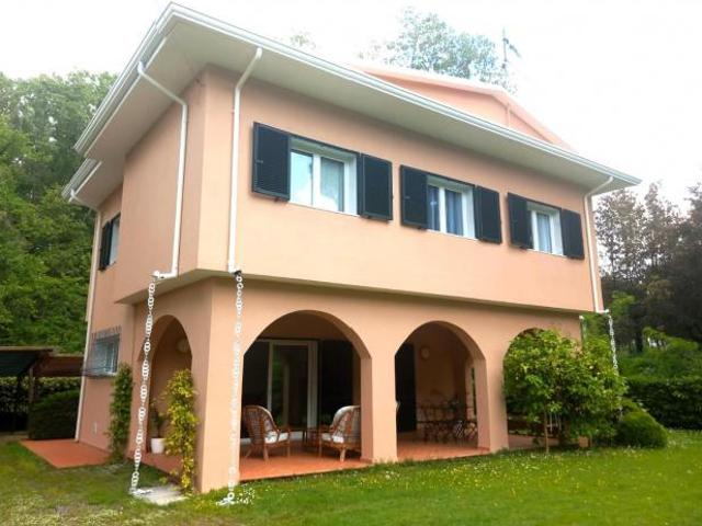 Villa in vendita a Ronchi Massa 155 mq Rif: 1315858