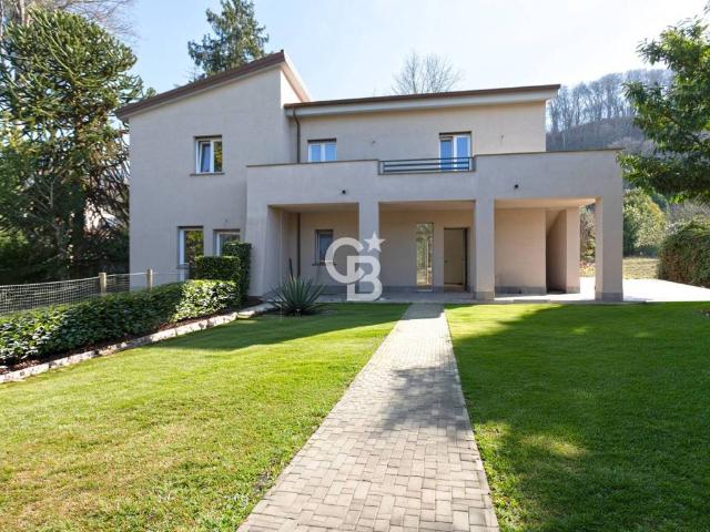 Villa in vendita a Ronciglione VT
