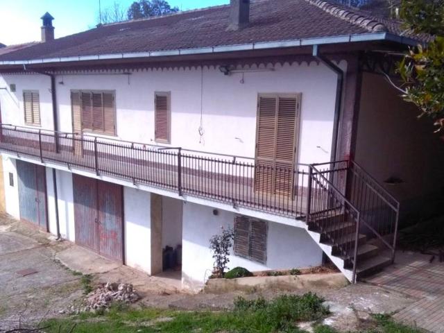 Villa in vendita a Rose CS