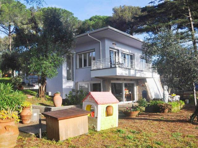 Villa in vendita a Rosignano Marittimo