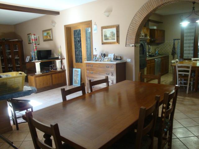 VILLA in VENDITA a ROSIGNANO MARITTIMO VADA di 7 vani