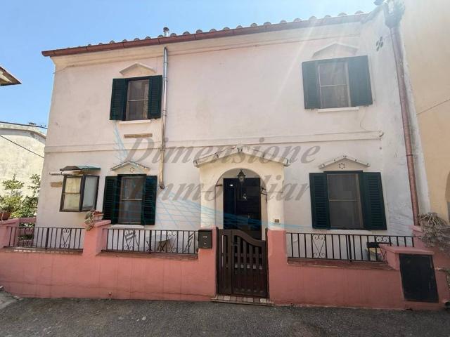 Villa in vendita a Rosignano Marittimo LI