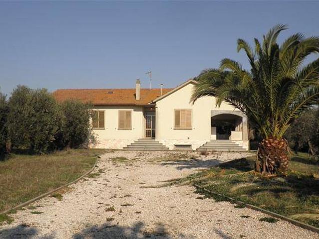 Villa in vendita a Rosignano Marittimo LI