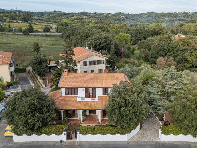 Villa in vendita a Rosignano Marittimo LI