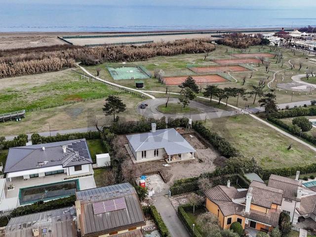 Villa in vendita a Rosolina