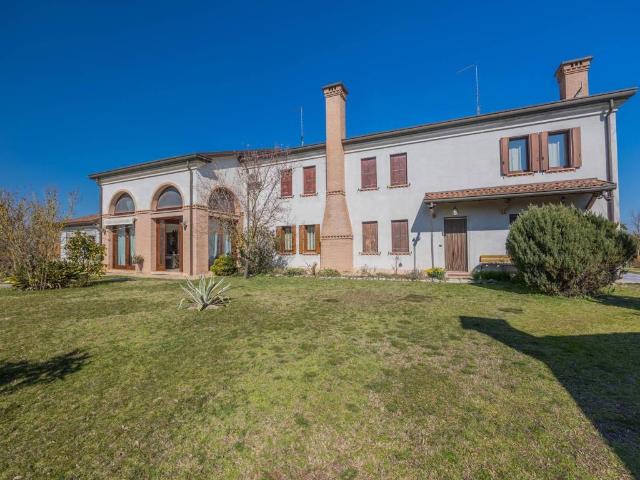 Villa in vendita a Rosolina RO