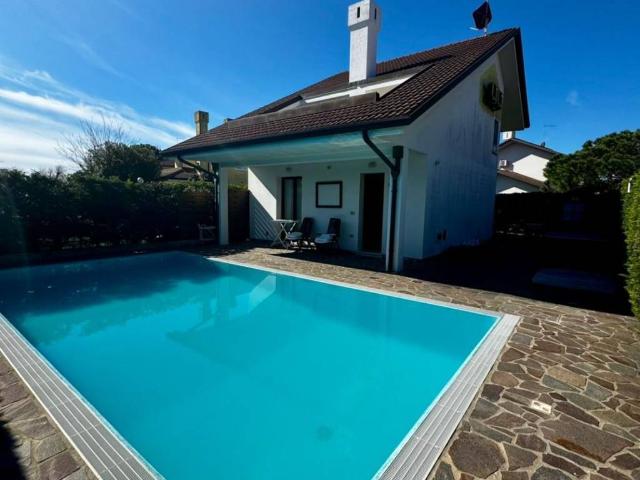 Villa in vendita a Rosolina RO