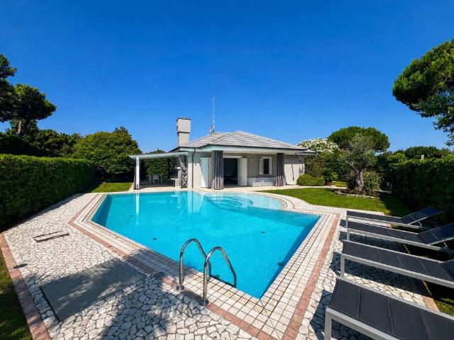 Villa in vendita a Rosolina RO