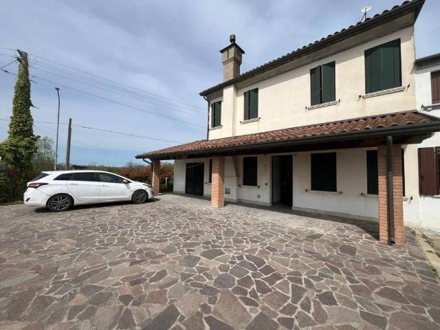 Villa in vendita a Rosolina RO