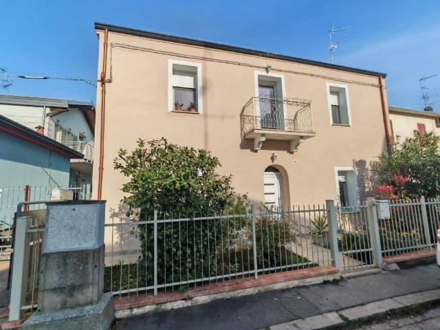 Villa in vendita a Ravenna RA