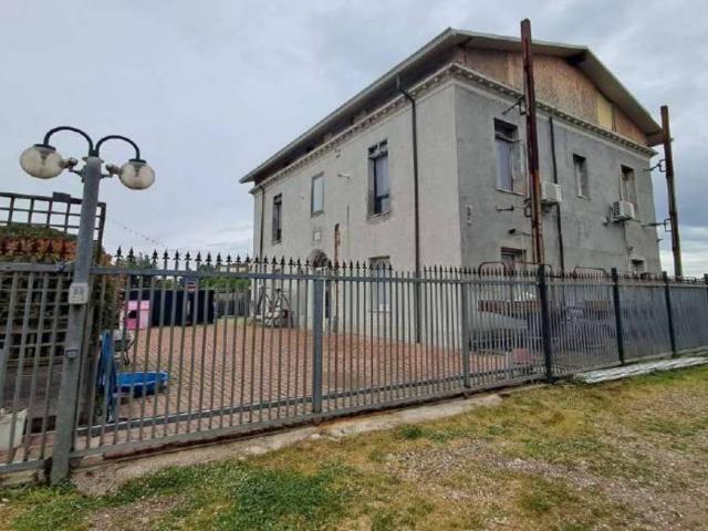 Villa in vendita a Ravenna RA