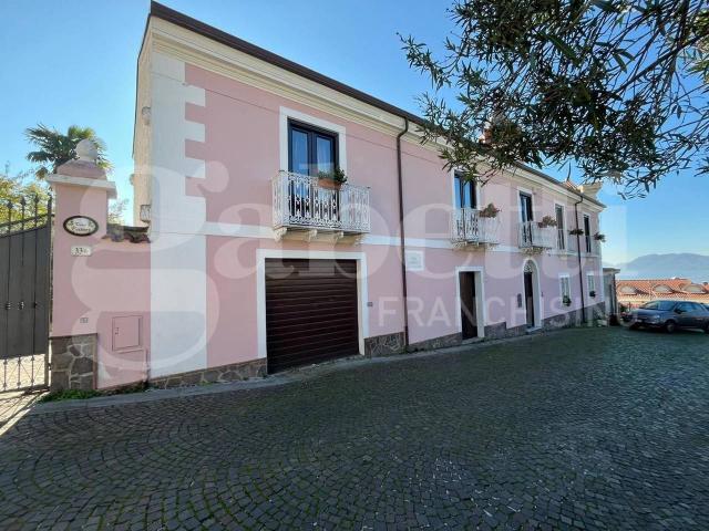 Villa in vendita a Raviscanina