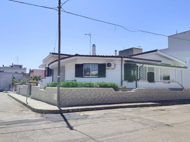 Villa in vendita a Racale LE