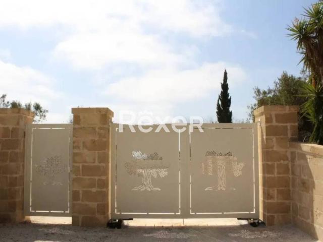 Villa in vendita a Racale LE