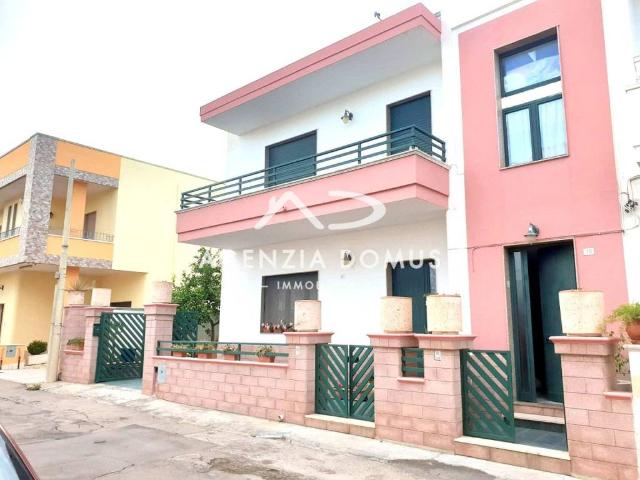 Villa in vendita a Racale LE
