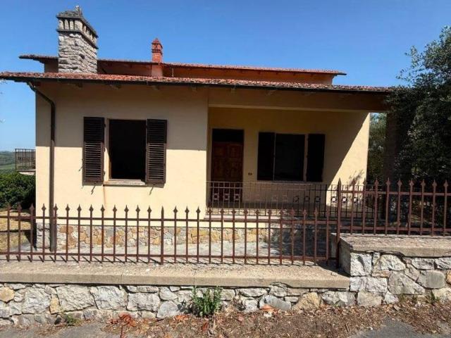 Villa in vendita a Radda in Chianti SI