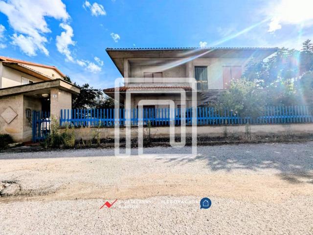 Villa in vendita a Raiano AQ