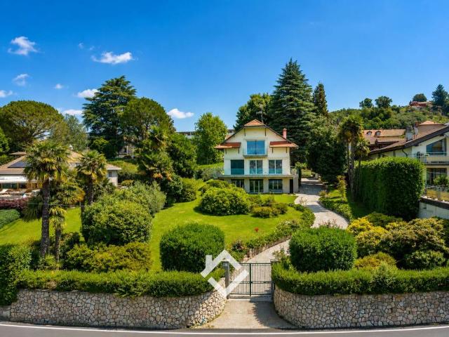 Villa in vendita a Ranco VA