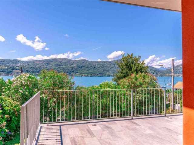 Villa in vendita a Ranco VA