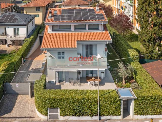 Villa in vendita a Ranica BG