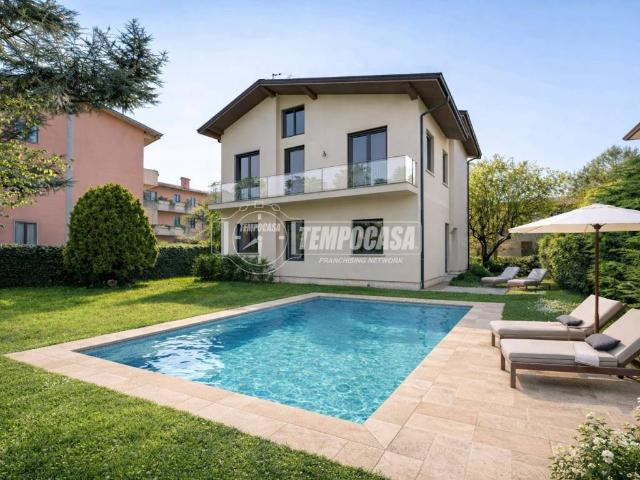 Villa in vendita a Rezzato BS
