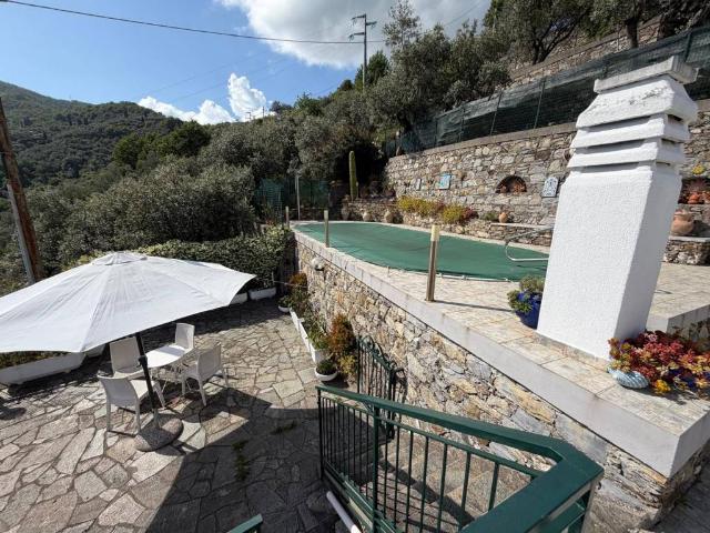 Villa in vendita a Recco GE