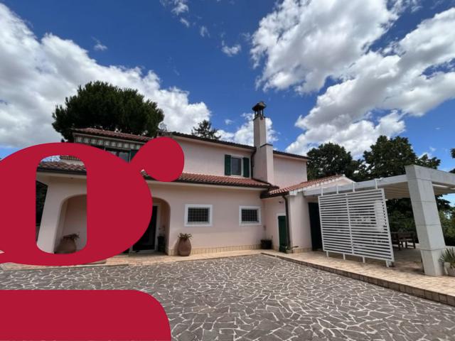 Villa in vendita a Recanati