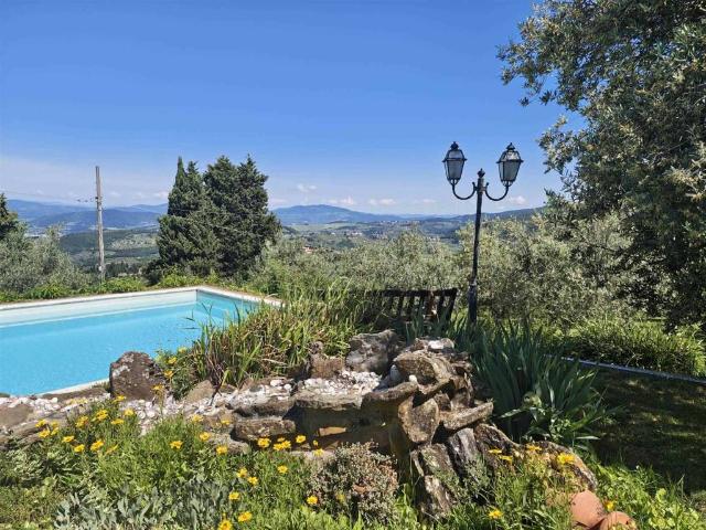 Villa in vendita a Reggello FI