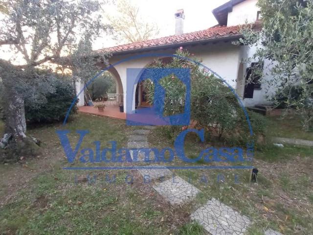 Villa in vendita a Reggello FI