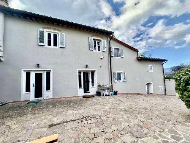Villa in vendita a Firenze FI