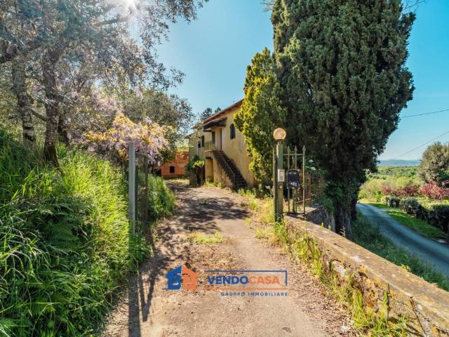 Villa in vendita a Reggello FI
