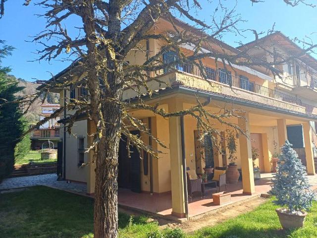 Villa in vendita a Reggello FI