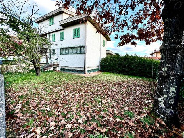 Villa in vendita a Reggello FI