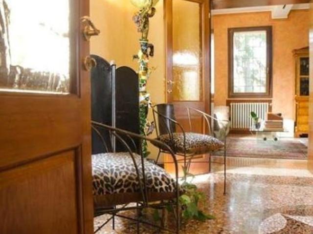 Villa in vendita a Reggio Emilia
