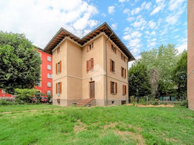 Villa in vendita a Reggio Emilia