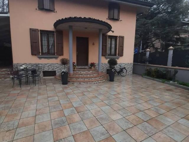 Villa in vendita a Reggio Emilia RE