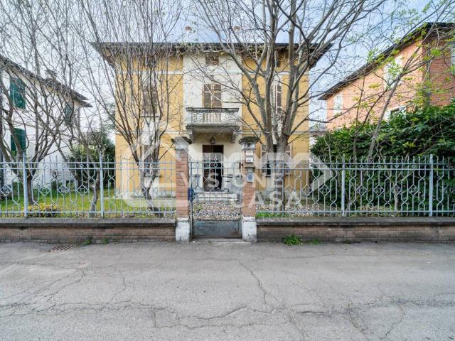 Villa in vendita a Reggio Emilia RE