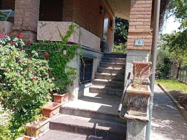 Villa in vendita a Reggio Emilia RE