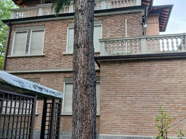 Villa in vendita a Reggio Emilia RE
