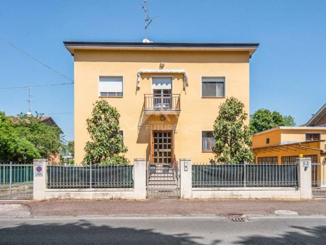 Villa in vendita a Reggio Emilia RE
