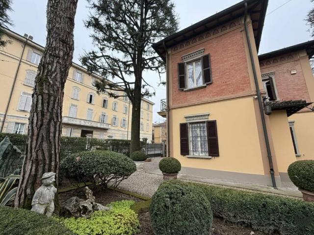 Villa in vendita a Reggio Emilia RE