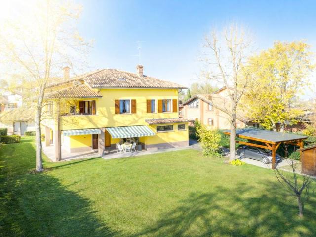 Villa in vendita a Reggio Emilia RE