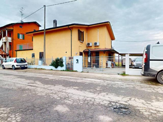 Villa in vendita a Reggio Emilia RE