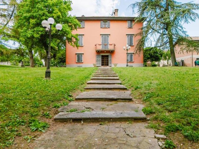 Villa in vendita a Reggio Emilia RE