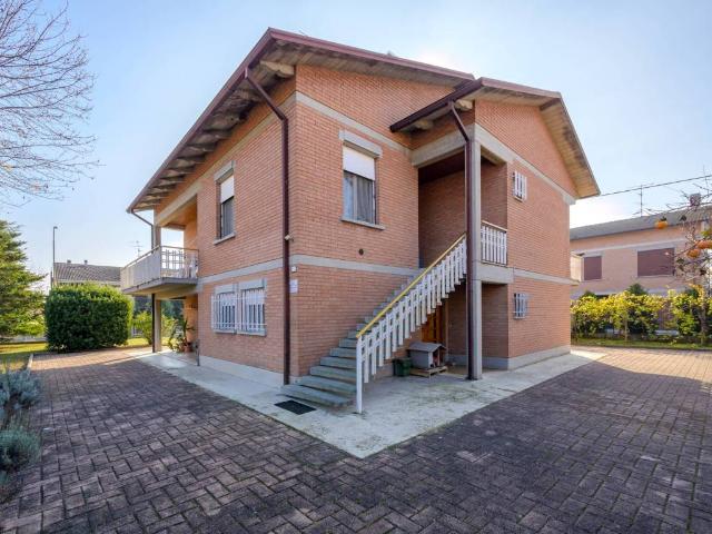 Villa in vendita a Reggio Emilia RE