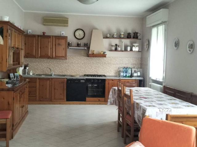 Villa in vendita a Reggiolo RE